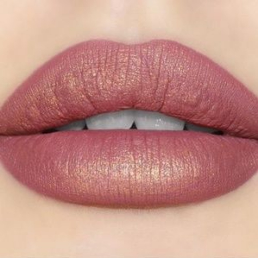 Bare Minerals Lipstick in Elite